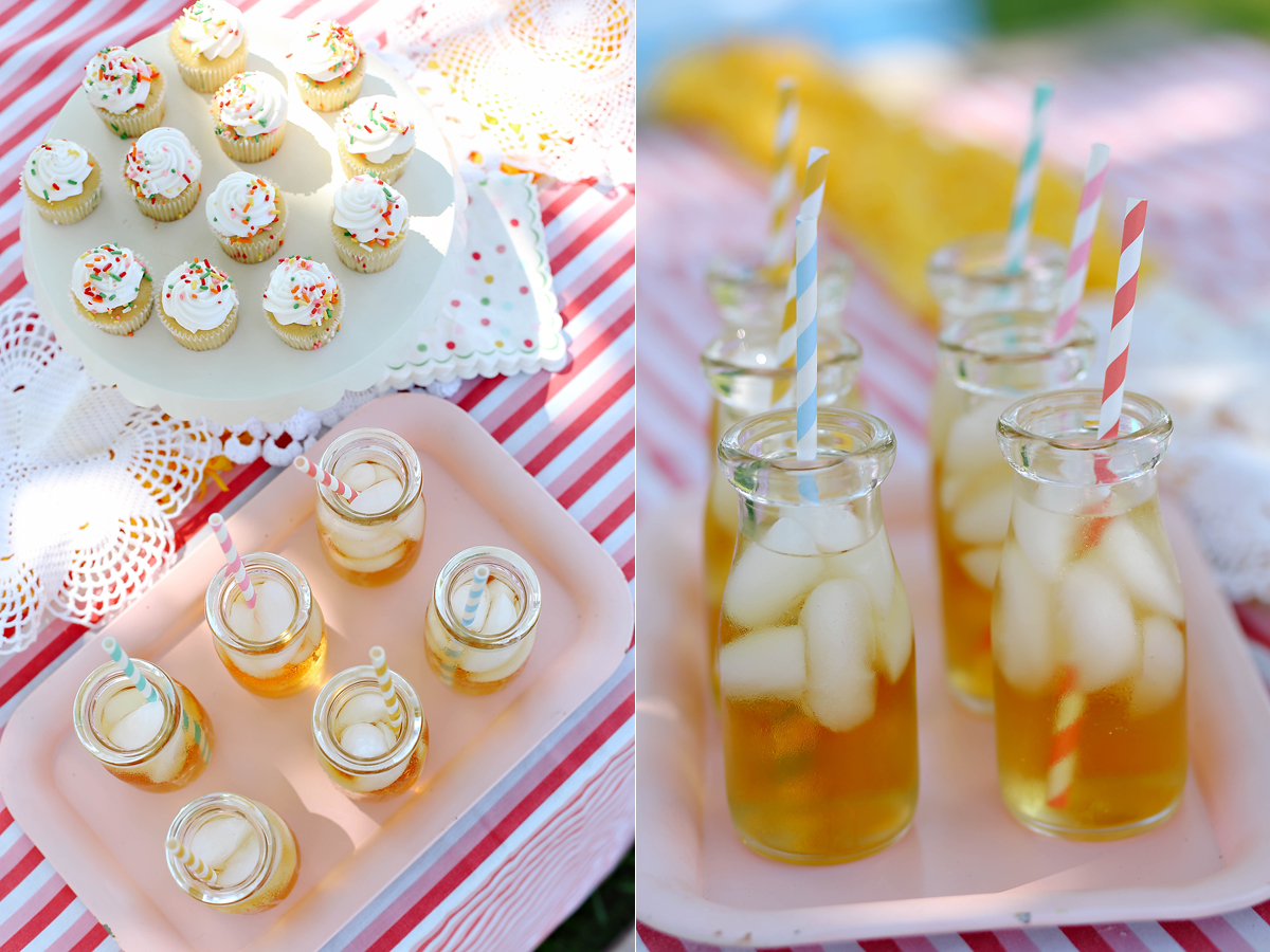 little cupcakes & apple juice »